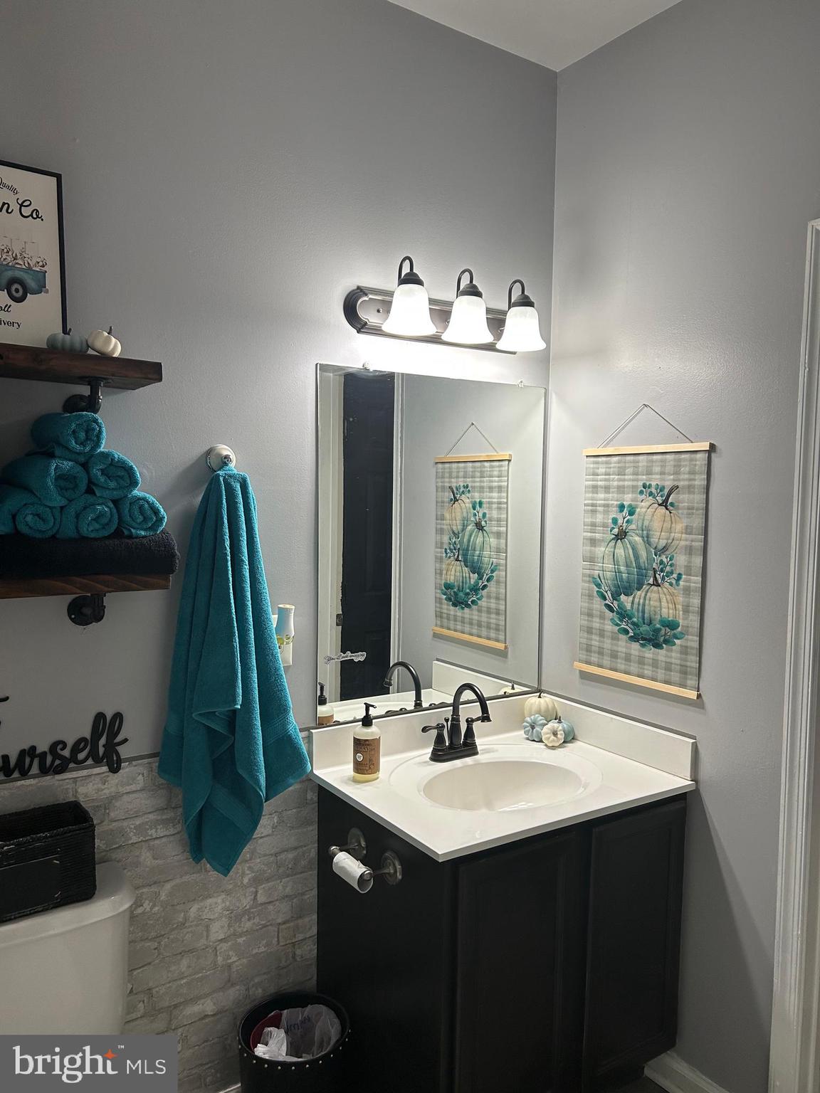 1 Bohemia Road Bear, DE 19701 - Photo 23 of 66 First floor full bath