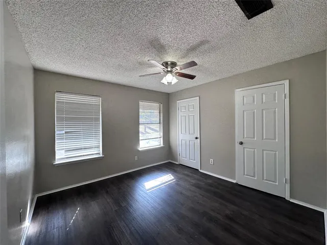 $1,400 | 1110 A Lynn Street, Weatherford, TX 76086