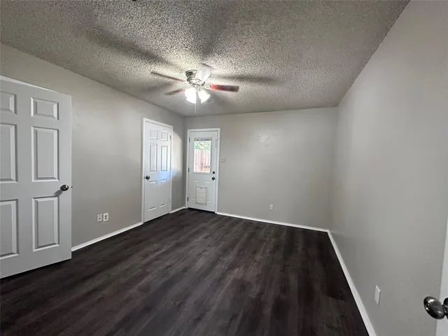 $1,400 | 1110 A Lynn Street, Weatherford, TX 76086