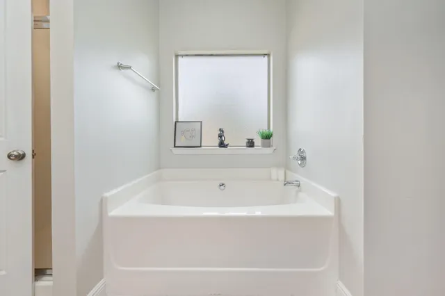 $394,500 | 513 Pheasant Trail, Crestview, FL 32536