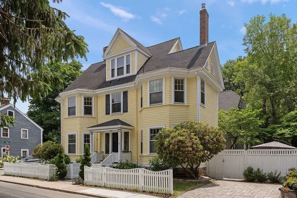 $9,000 | 10 Brewer Street, Boston, MA 02130