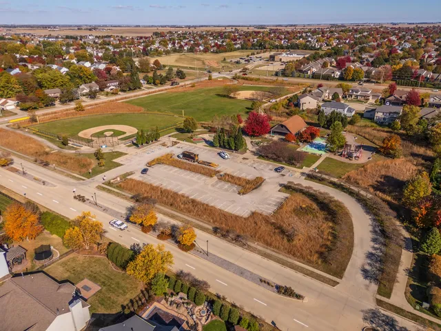 $535,000 | 2805 Stevenson Drive, Bloomington, IL 61704