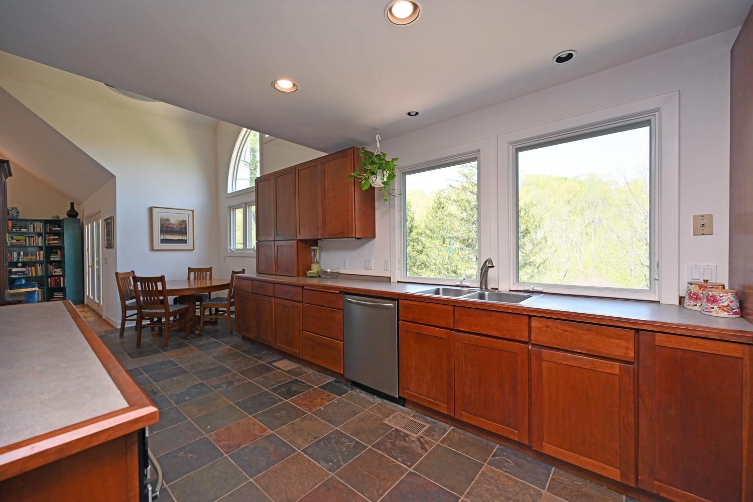 460 8 Mile Road Cincinnati, OH 45255 - Photo 14 of 50
