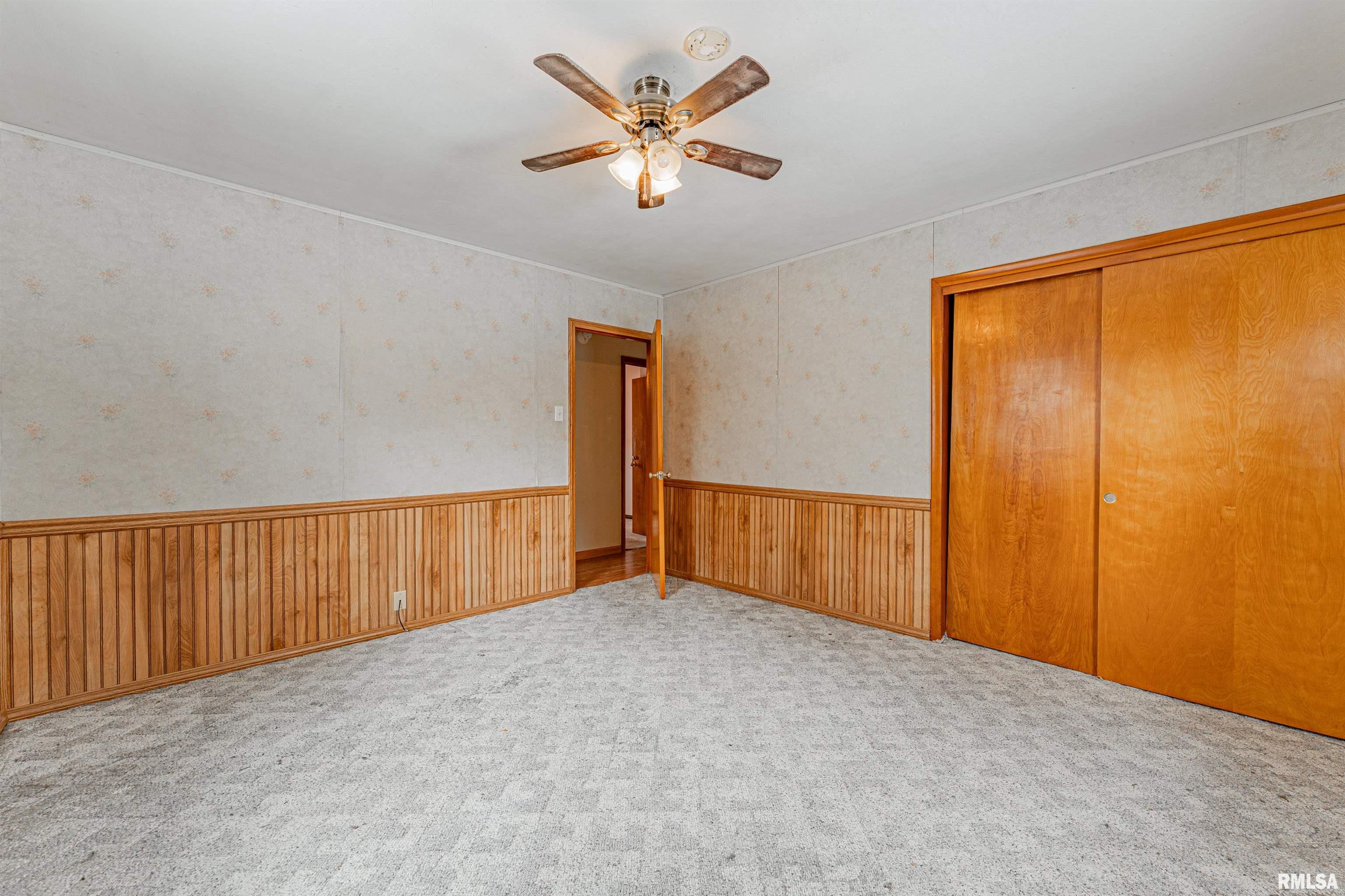 100 Gavin Street Lincoln, IL 62656 - Photo 7 of 16