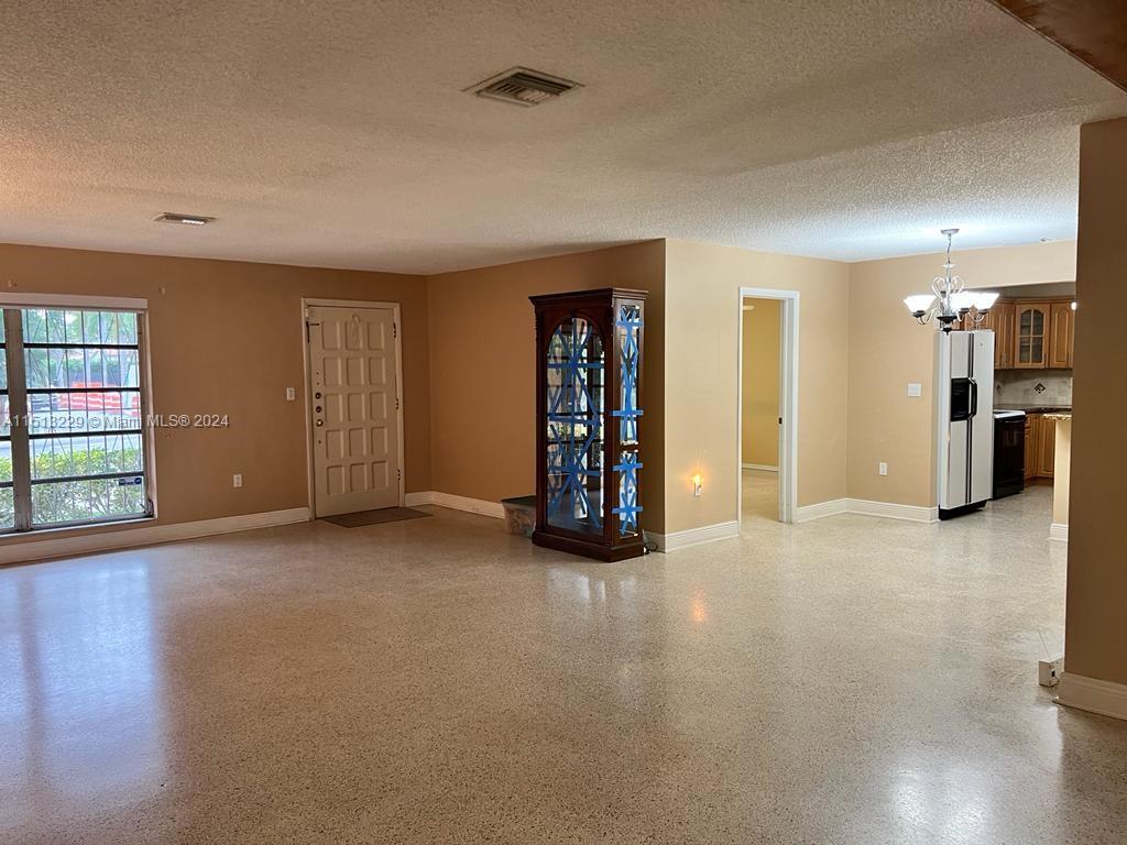 1190 Southwest 19th Avenue Miami, FL 33135 - Photo 13 of 25