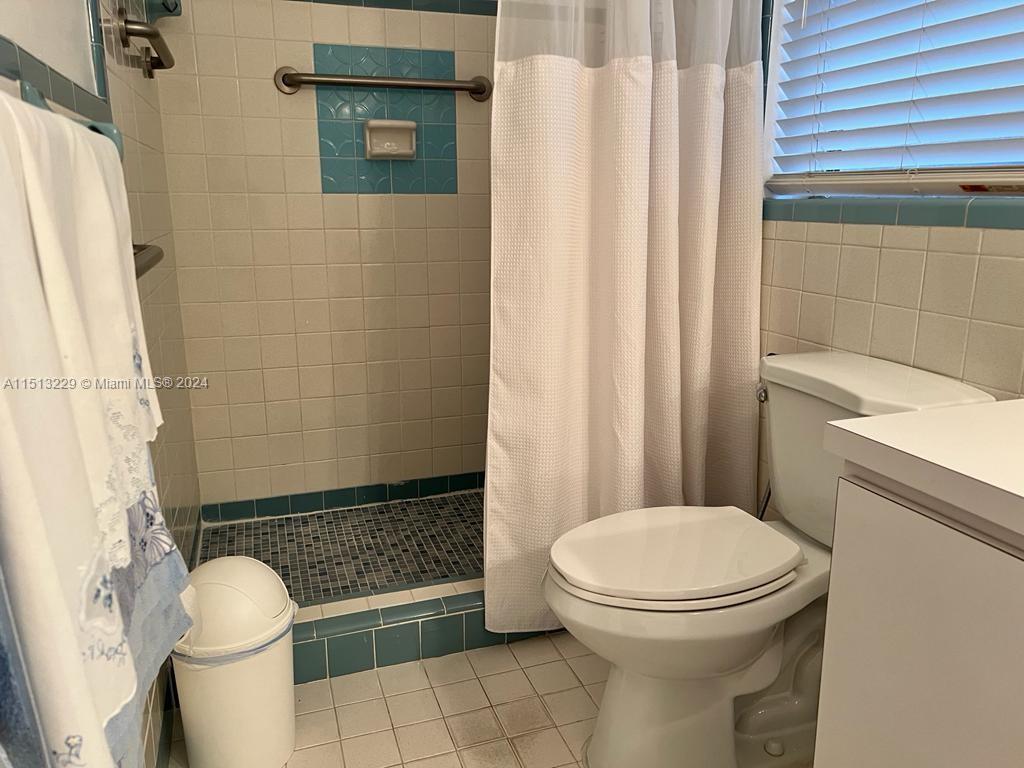 1190 Southwest 19th Avenue Miami, FL 33135 - Photo 14 of 25