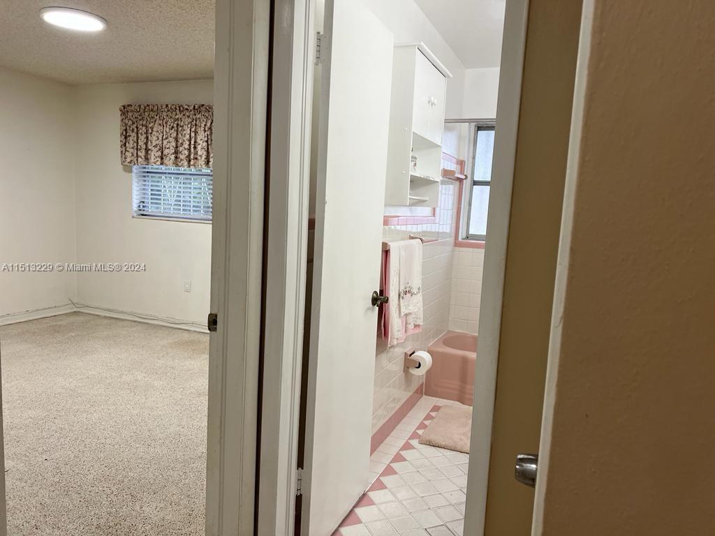 1190 Southwest 19th Avenue Miami, FL 33135 - Photo 20 of 25