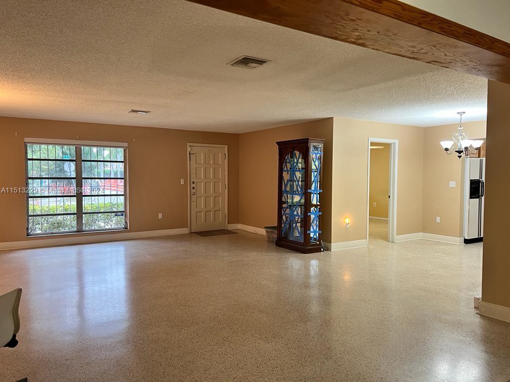 1190 Southwest 19th Avenue Miami, FL 33135 - Photo 8 of 25