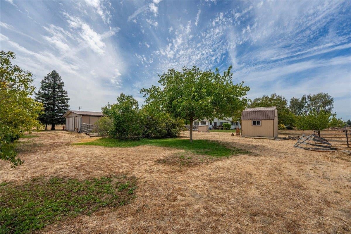 22740 Reno Avenue Gerber, CA 96035 - Photo 34 of 49 Gallery Image 34
