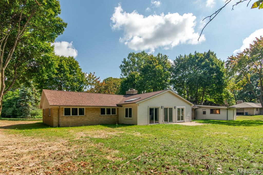 2800 Acorn Road Bloomfield Hills, MI 48302 - Photo 21 of 25 Gallery Image 21