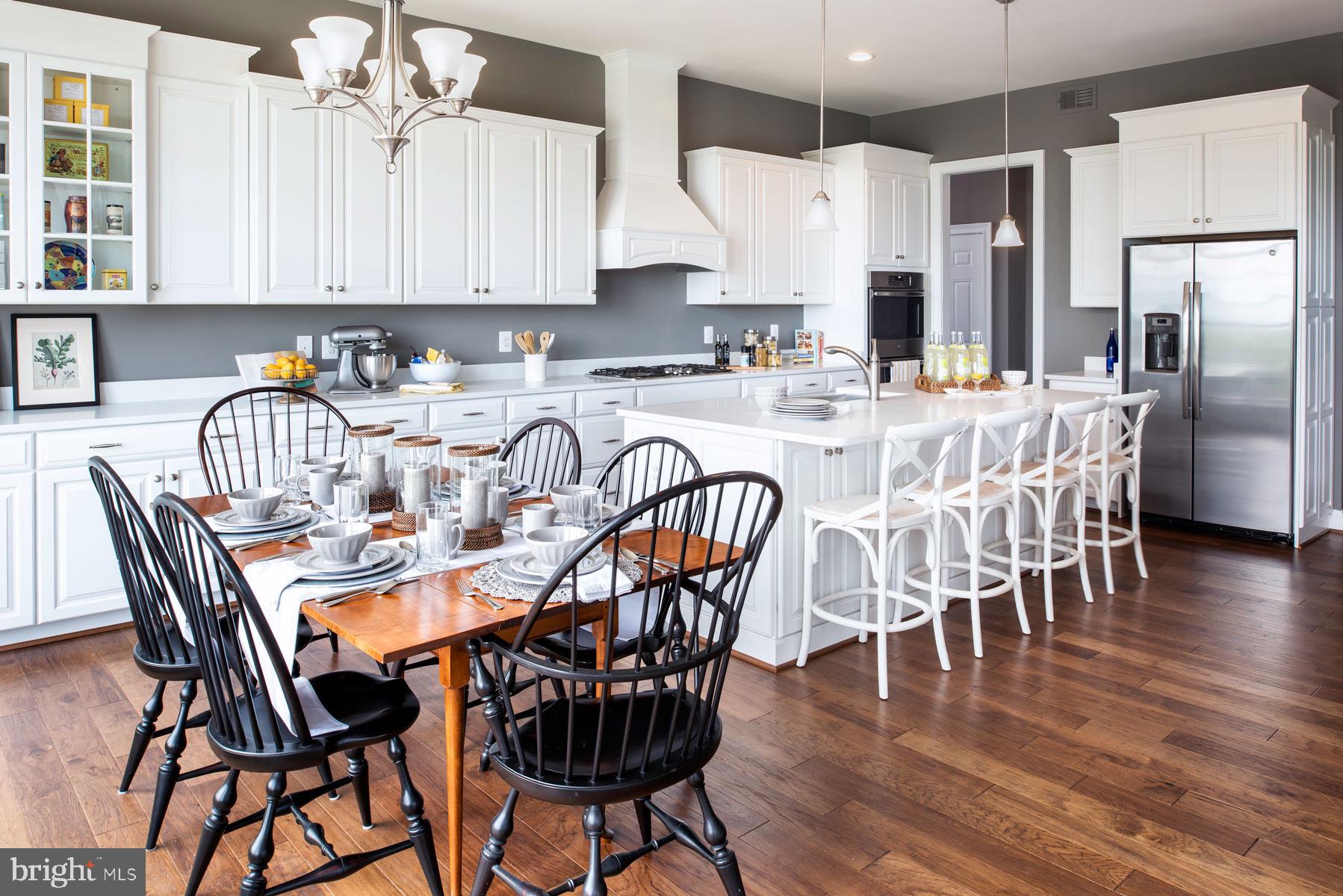 39995 Thomas Mill Road Leesburg, VA 20175 - Photo 9 of 18 Ample table space and oversized island