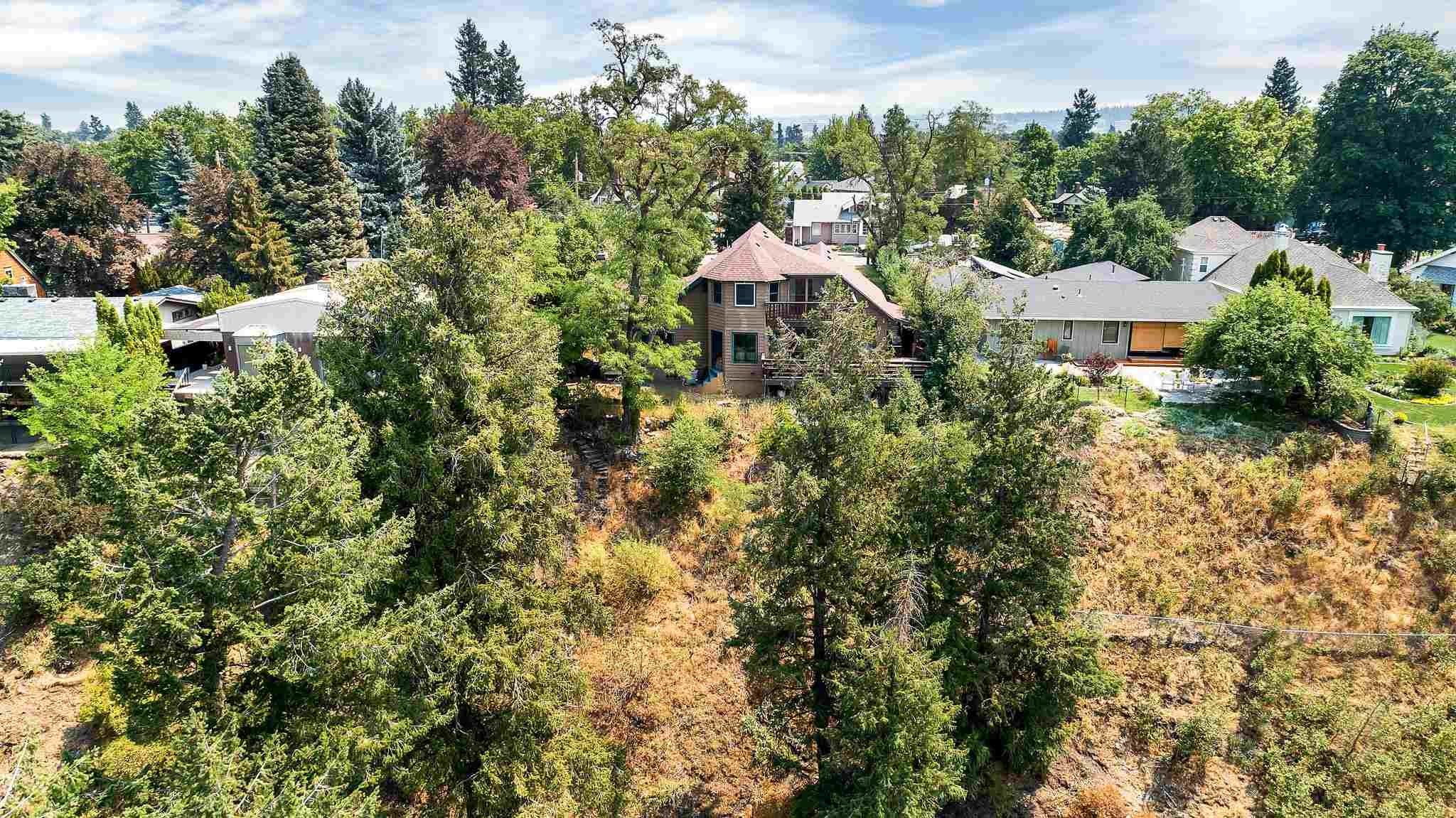 1619 North W Point Road Spokane, WA 99201 - Photo 3 of 47 Gallery Image 3