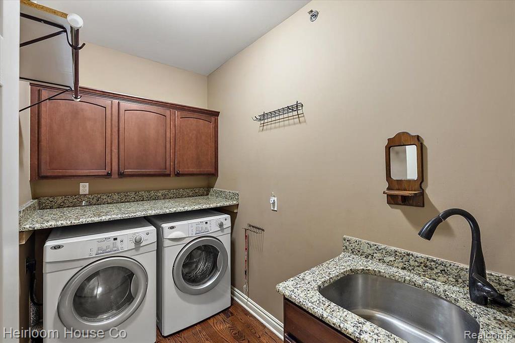 45926 South Stonewood Road Canton, MI 48187 - Photo 19 of 73