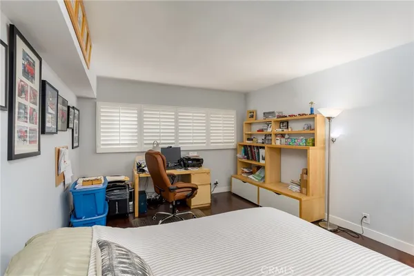$900,000 | 615 East Olive Avenue, Unit A, Burbank, CA 91501