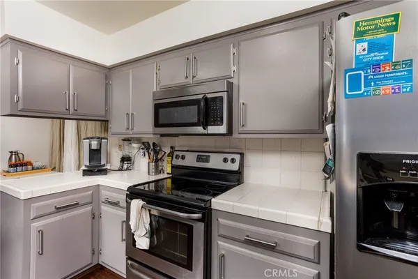 $900,000 | 615 East Olive Avenue, Unit A, Burbank, CA 91501