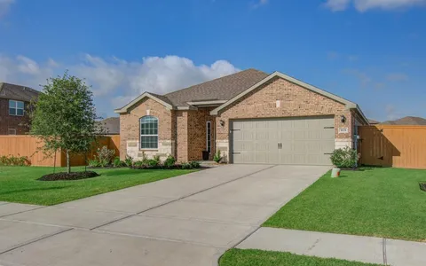 $325,000 | 3121 Freeboard Drive, Texas City, TX 77510