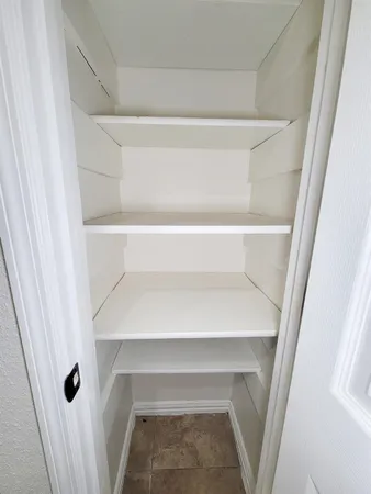 $2,100 | 10010 Sagecanyon Drive, Houston, TX 77089