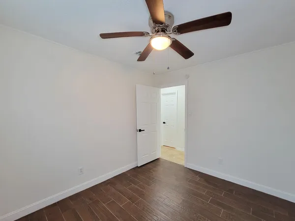 $2,100 | 10010 Sagecanyon Drive, Houston, TX 77089