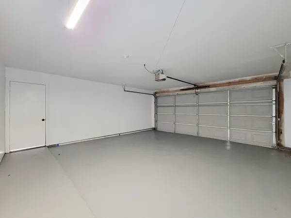 $2,100 | 10010 Sagecanyon Drive, Houston, TX 77089