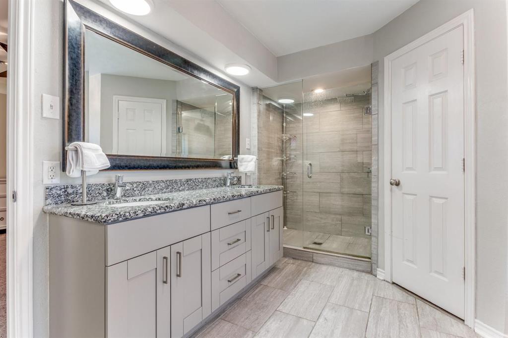 10014 Silver Creek Road Dallas, TX 75243 - Photo 13 of 19 Double vanity