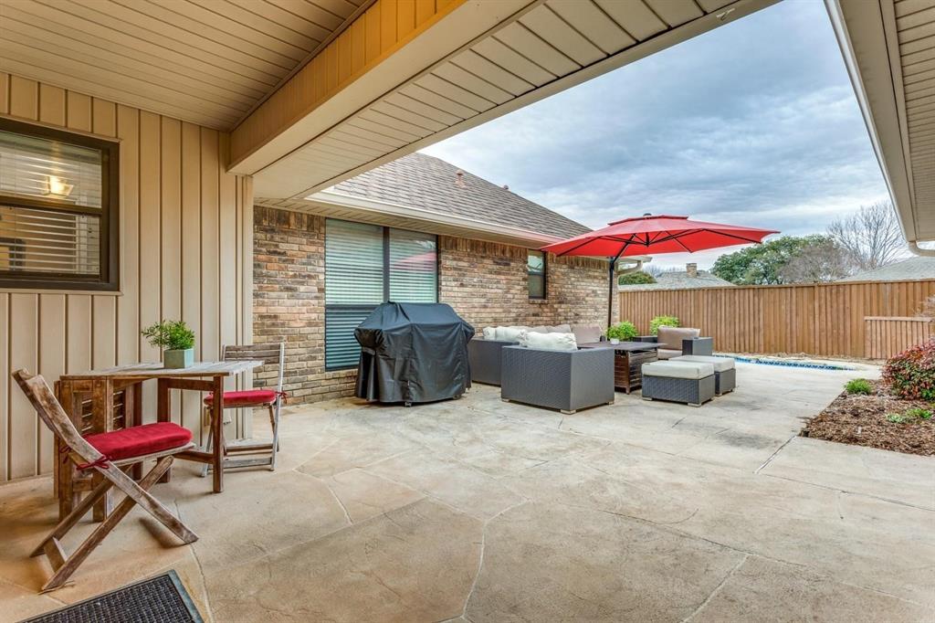 10014 Silver Creek Road Dallas, TX 75243 - Photo 18 of 19 Covered patio