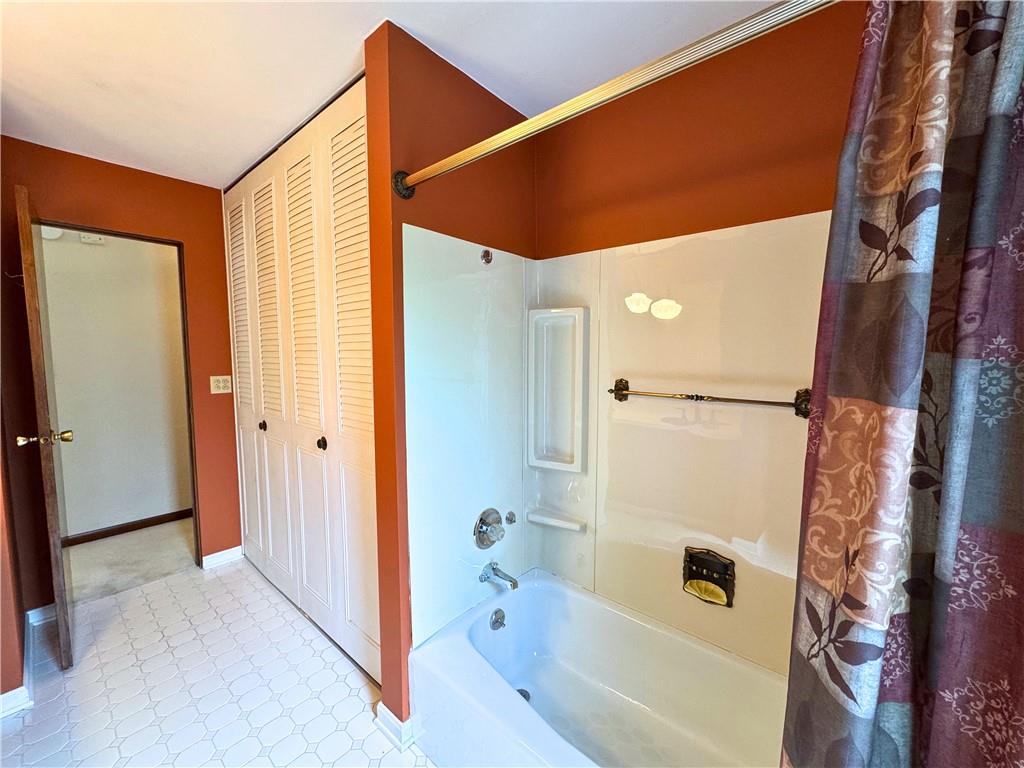 1542 Sandy Lake Road Jackson Center, PA 16133 - Photo 27 of 32 Gallery Image 27