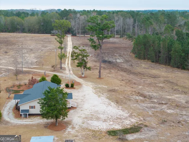 $649,999 | 5321 Irma Lee Lane, Tarrytown, GA 30470