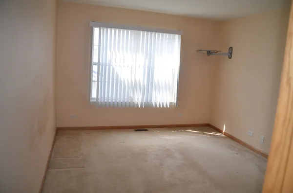 $2,350 | 2503 Dickens Drive, Unit 2503, Aurora, IL 60503