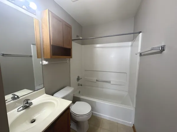 $2,200 | 2503 Dickens Drive, Unit 2503, Aurora, IL 60503