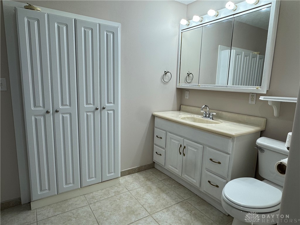 523 Newport Road Xenia, OH 45385 - Photo 18 of 43