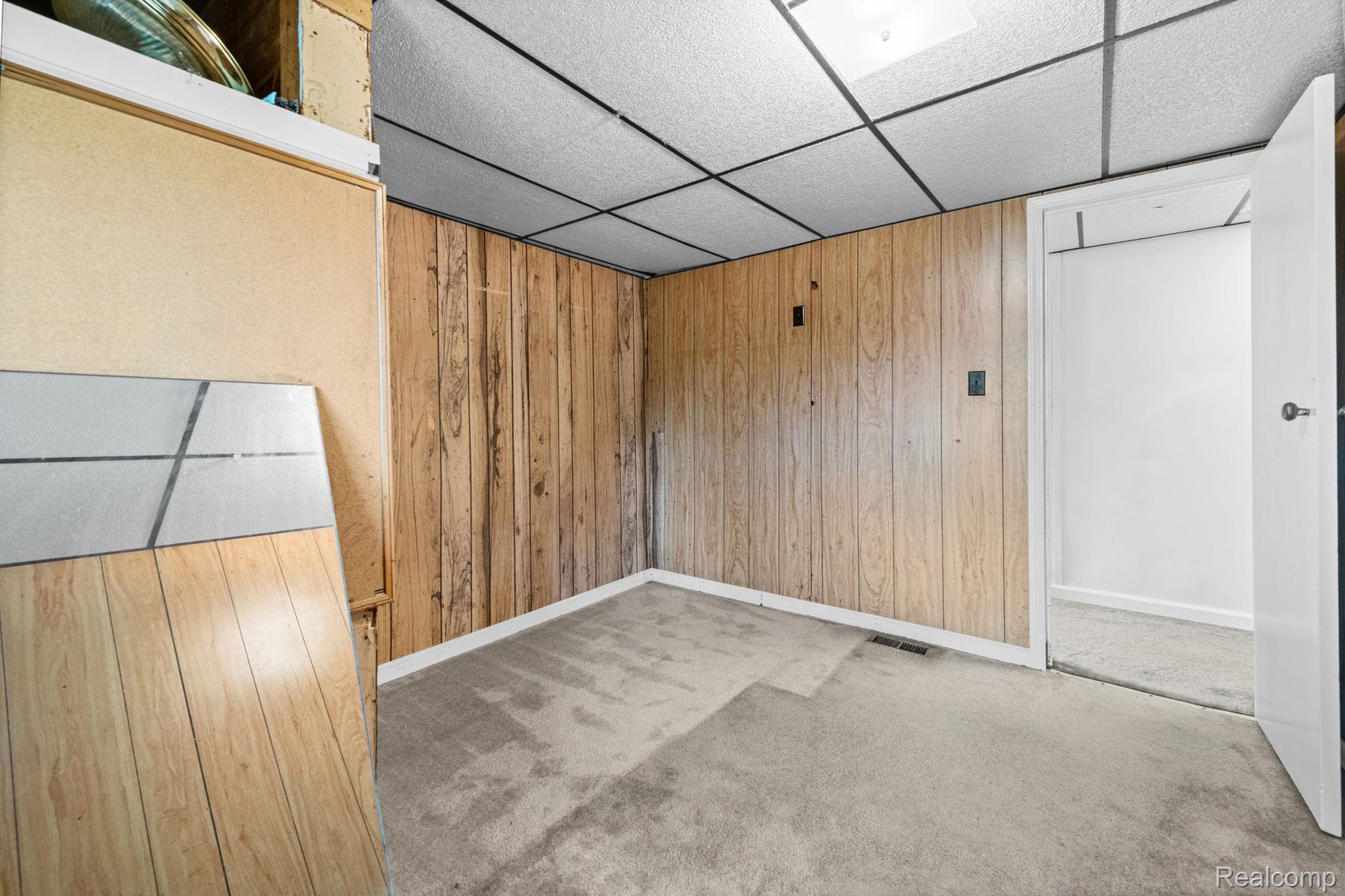 19227 Gudith Road Trenton, MI 48183 - Photo 19 of 33 15-web-or-mls-19227-gudith-rd.jpg