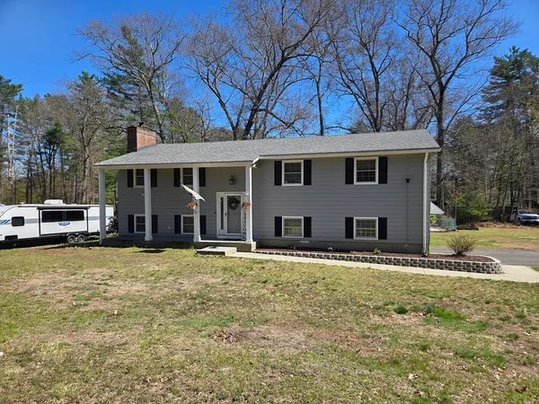 $475,000 | 166 Pomeroy Meadow Road, Southampton, MA 01073