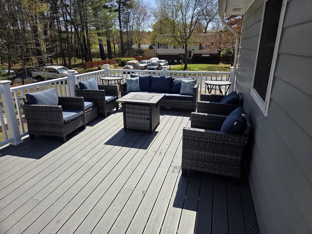 166 Pomeroy Meadow Road Southampton, MA 01073 - Photo 16 of 39