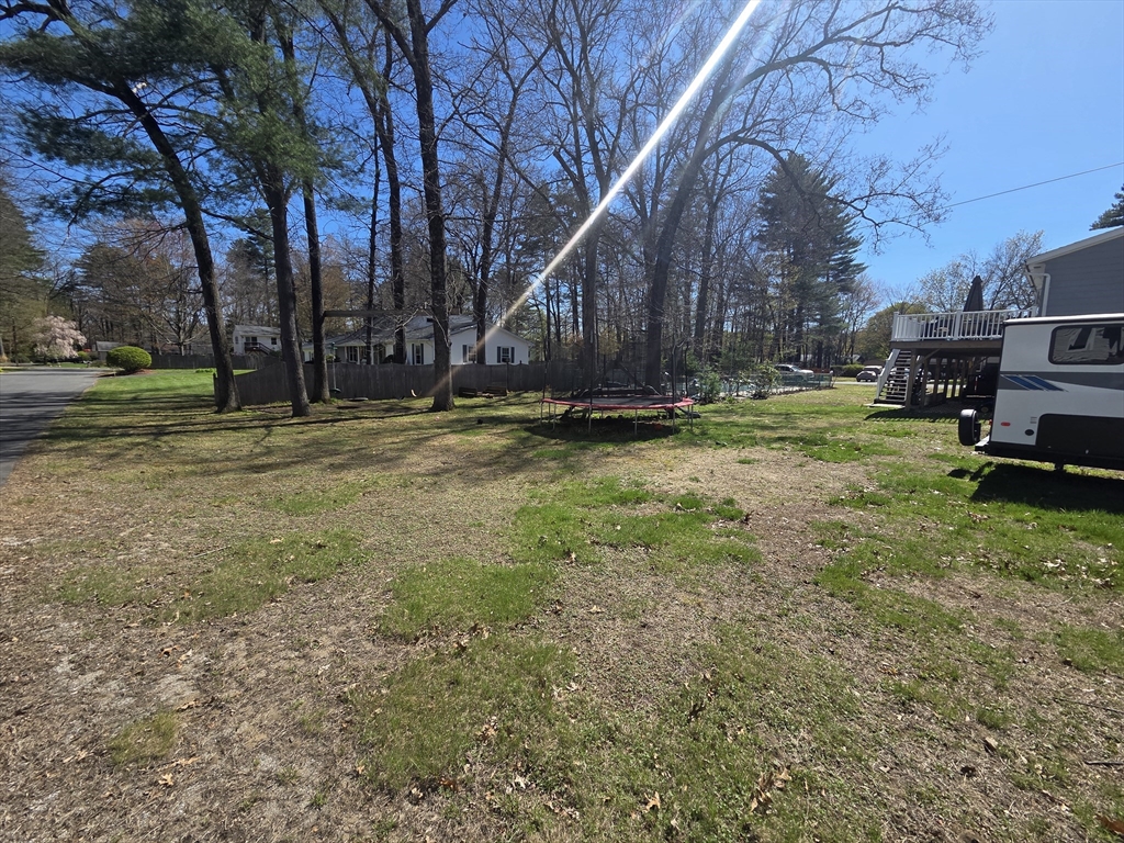 166 Pomeroy Meadow Road Southampton, MA 01073 - Photo 5 of 39