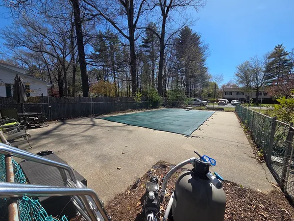 $475,000 | 166 Pomeroy Meadow Road, Southampton, MA 01073