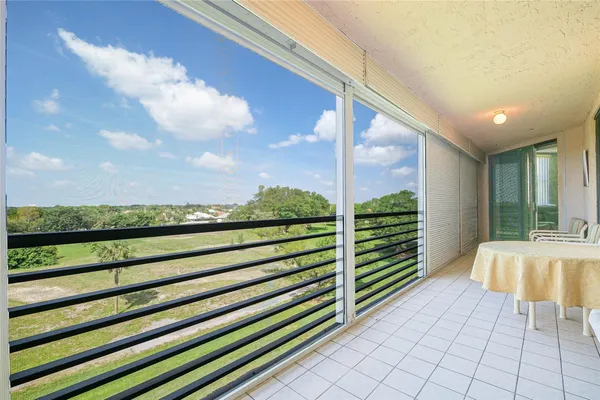 $147,000 | 7100 Radice Court, Unit 507, Lauderhill, FL 33319