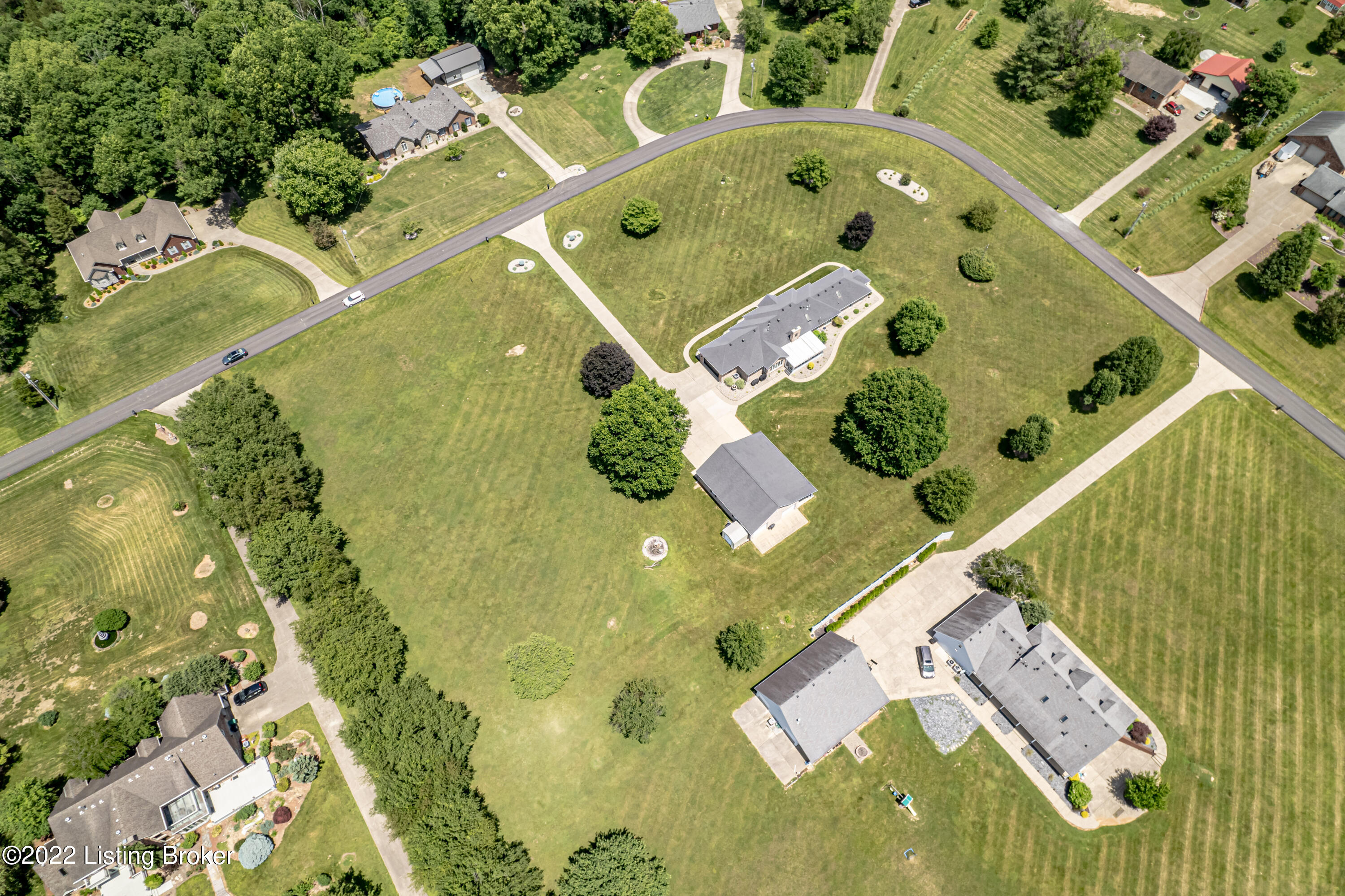 689 West Laurel River Road Shepherdsville, KY 40165 - Photo 6 of 129 DJI_0210
