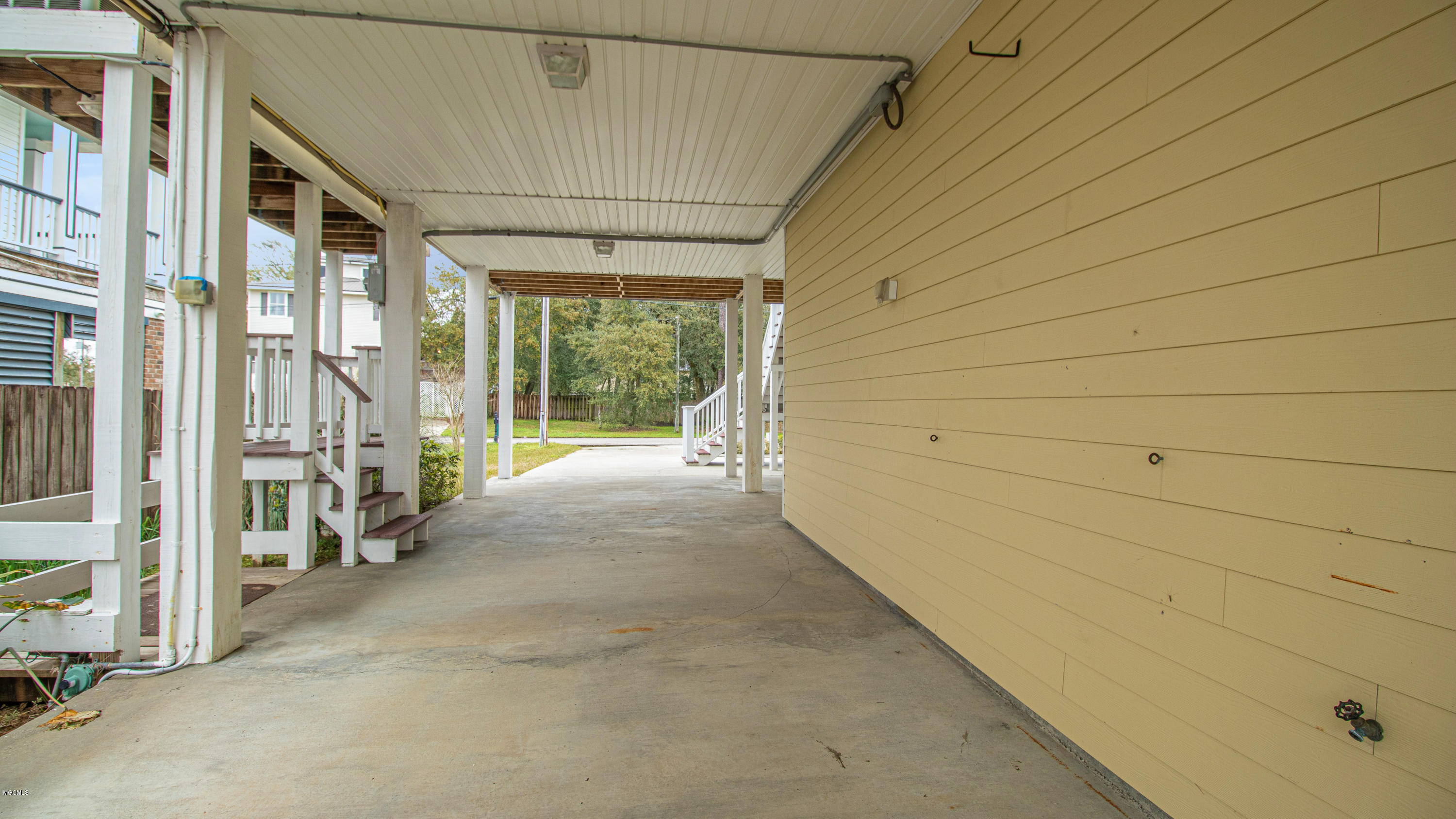 137 Ridgewood Drive Pass Christian, MS 39571 - Photo 27 of 34 Listing Photos-208