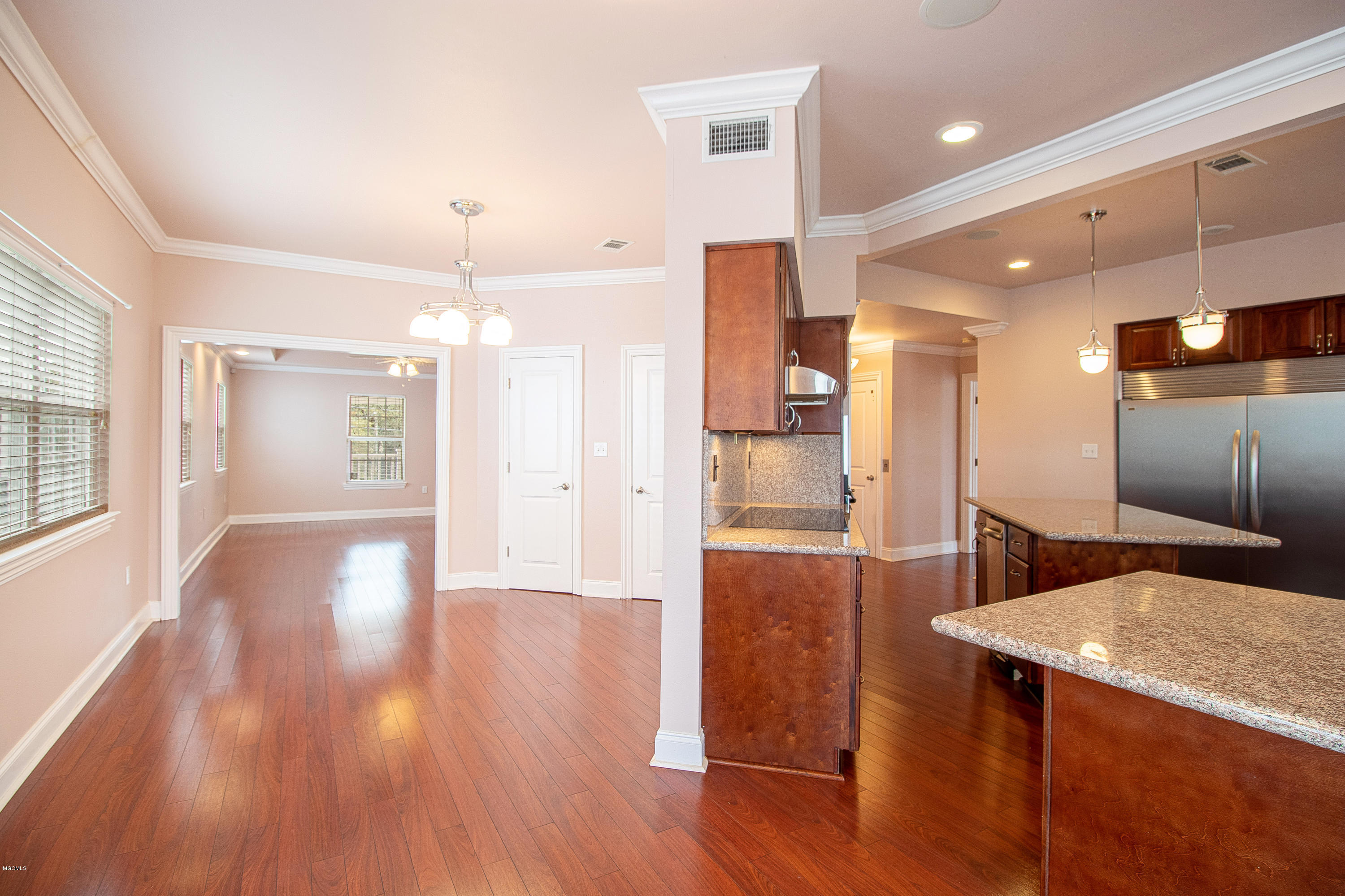 137 Ridgewood Drive Pass Christian, MS 39571 - Photo 6 of 34 Listing Photos-175