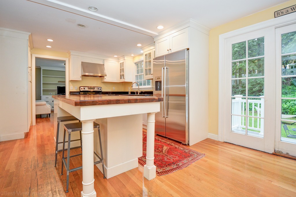 124 Radcliffe Road Belmont, MA 02478 - Photo 7 of 17