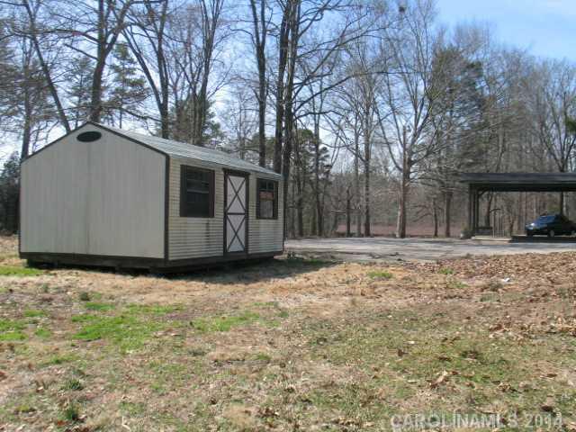 253 Cowans Ford Road Stanley, NC 28164 - Photo 4 of 13 Gallery Image 4