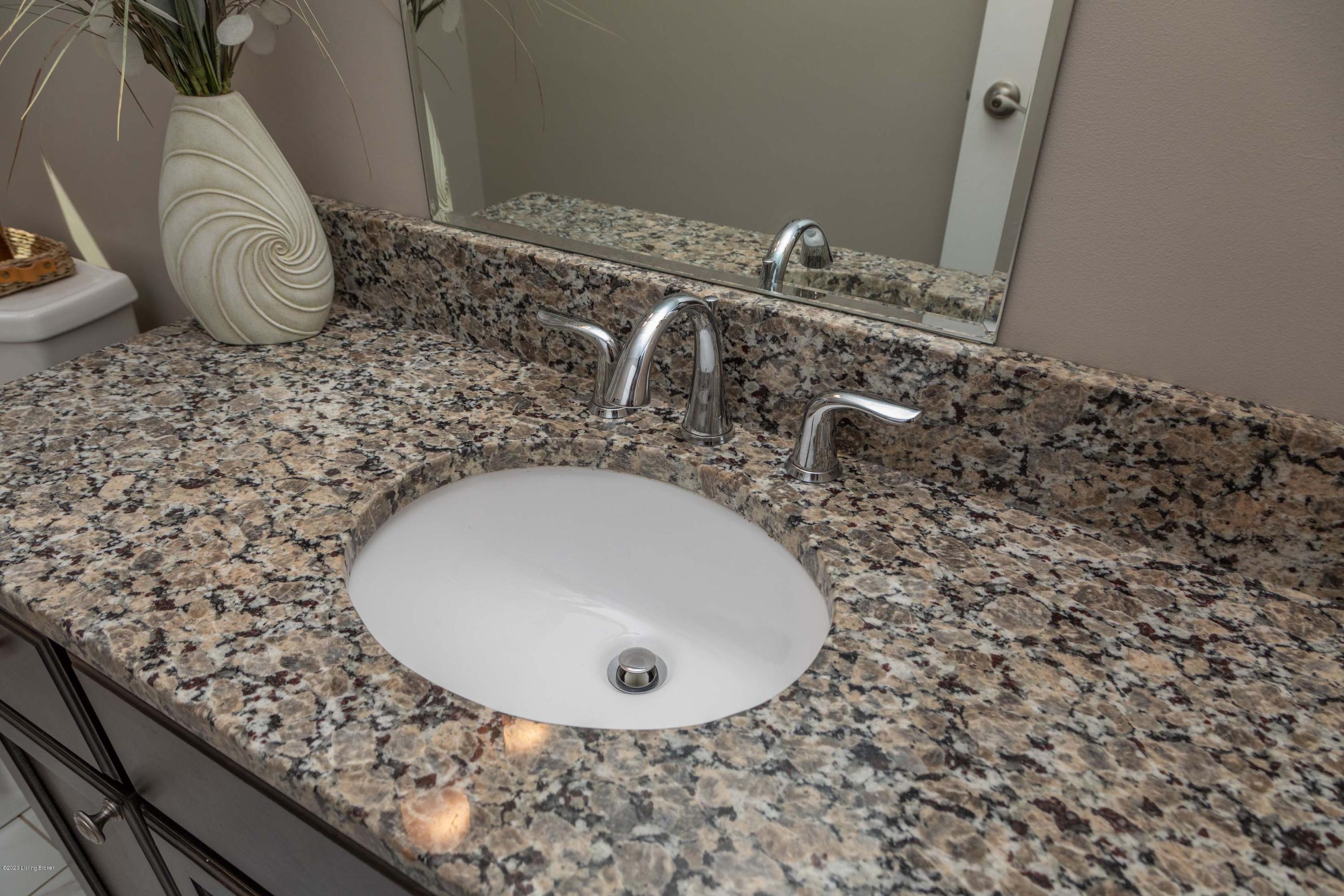2411 Branning Road Louisville, KY 40222 - Photo 27 of 74 Branning034
