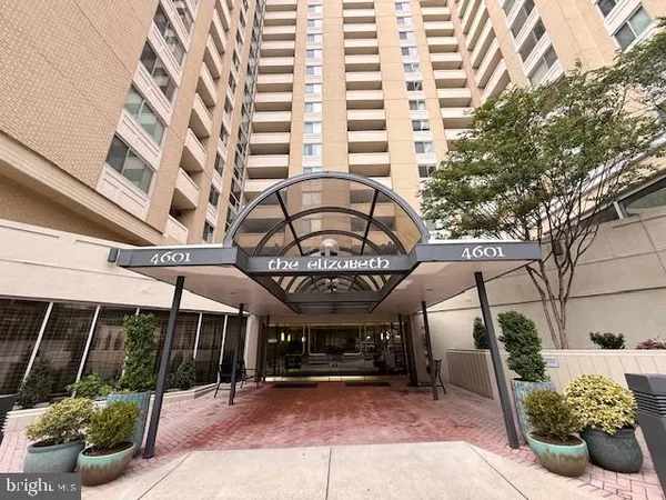 $298,000 | 4601 North Park Avenue, Unit 715, Chevy Chase, MD 20815