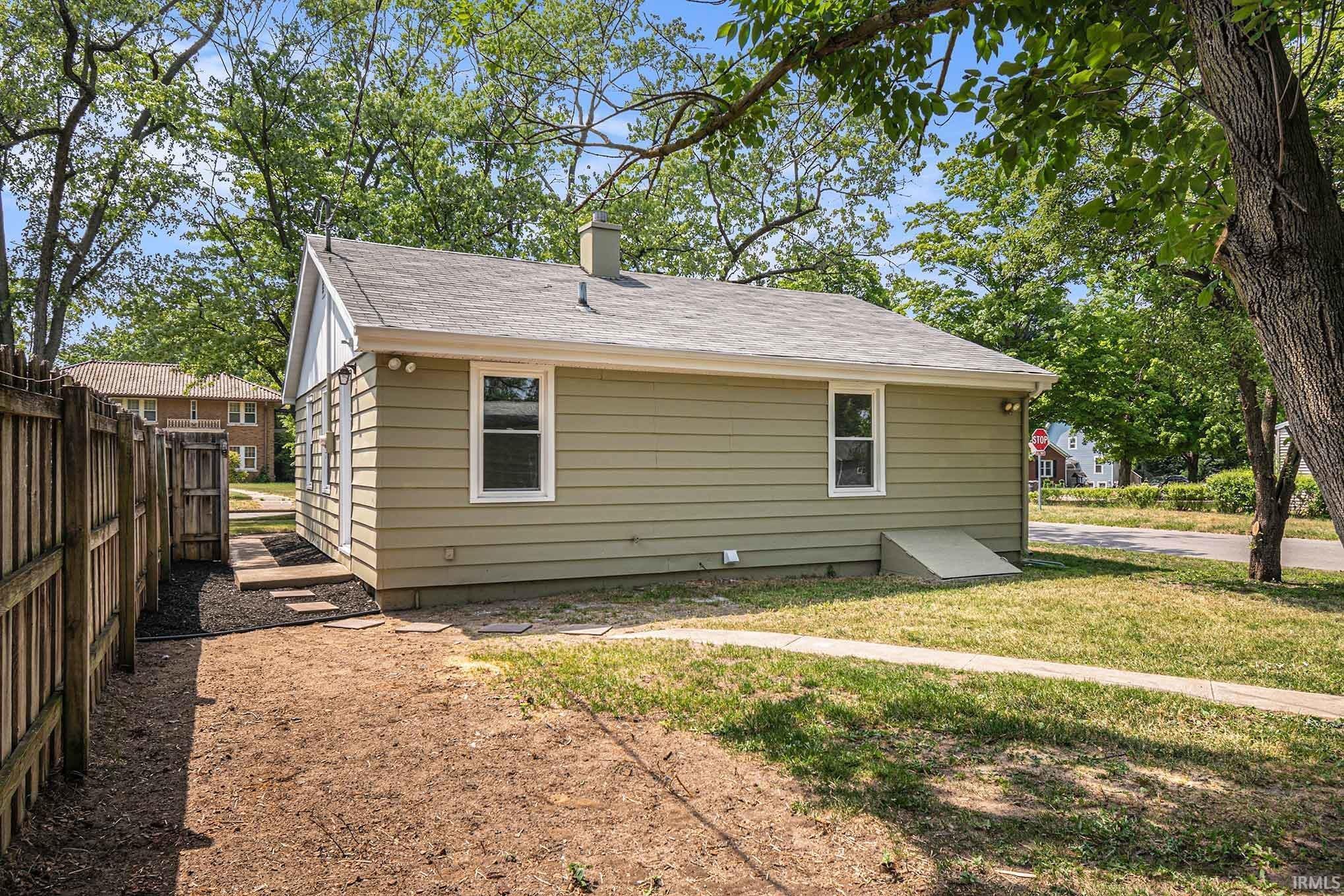 2000 Stevens Avenue Elkhart, IN 46516 - Photo 15 of 17