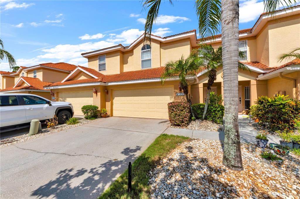 1421 Ridge Terrace Tarpon Springs, FL 34689 - Photo 5 of 48