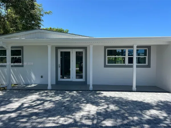 $3,300 | 124 Esther Drive, Cocoa Beach, FL 32931