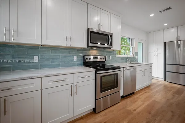 $3,300 | 124 Esther Drive, Cocoa Beach, FL 32931