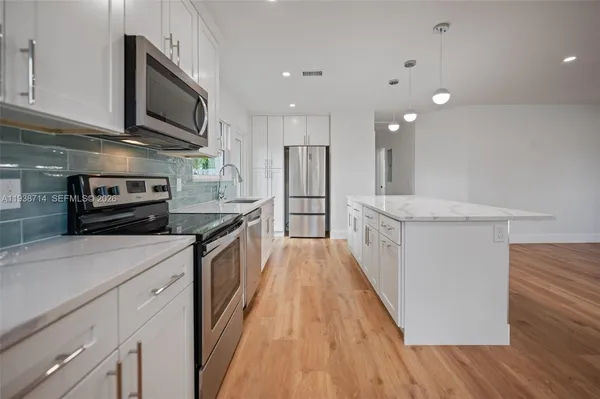 $3,300 | 124 Esther Drive, Cocoa Beach, FL 32931