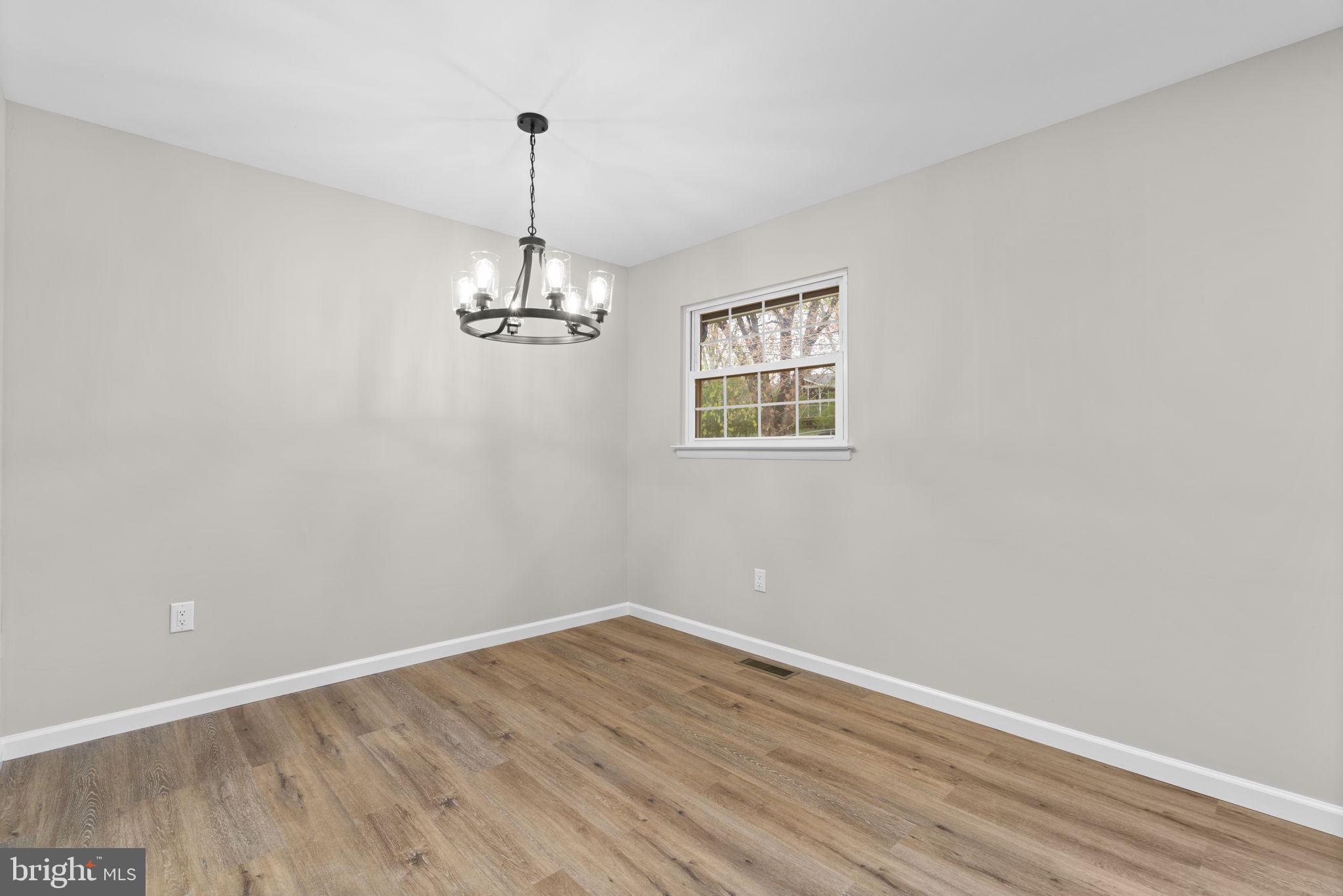 24320 Log House Road Gaithersburg, MD 20882 - Photo 9 of 43