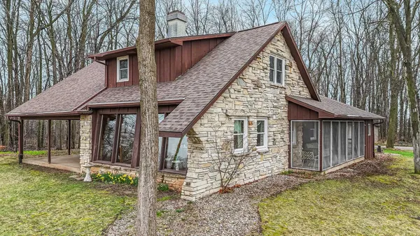 $425,000 | N9237 County Road North, Appleton, WI 54915